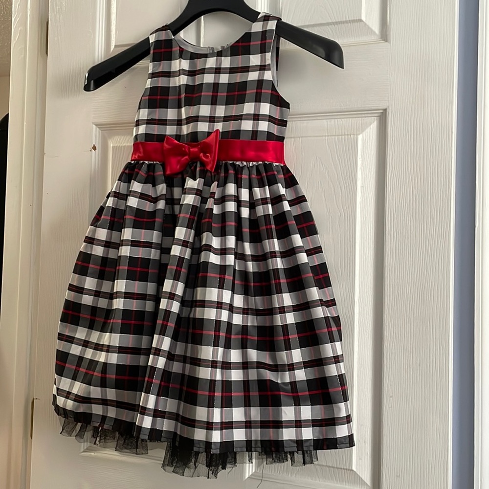 Girls Christmas dress! 🌲